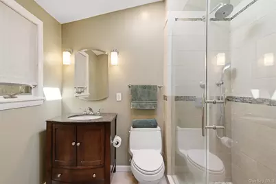 29 Vineyard Road, Huntington, NY 11743 - Photo 22