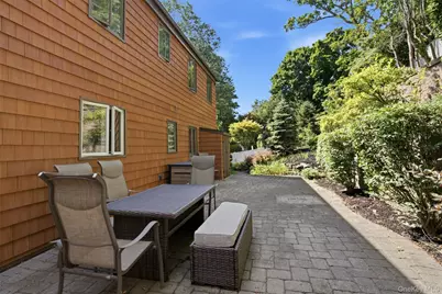 29 Vineyard Road, Huntington, NY 11743 - Photo 34