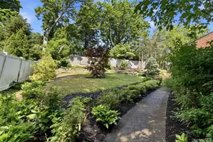 29 Vineyard Rd, Huntington, NY 11743 - Photo 30