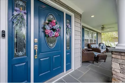 18 South Plaza, Amityville, NY 11701 - Photo 4