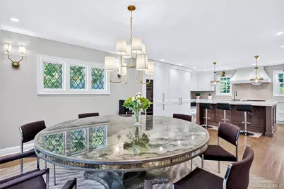 162 Manhasset Woods Road, Manhasset, NY 11030 - Photo 18