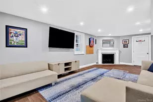 162 Manhasset Woods Rd, Manhasset, NY 11030 - Photo 32