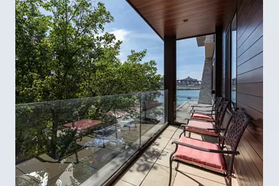 2151 Shore Boulevard, Astoria, NY 11105 - Photo 32