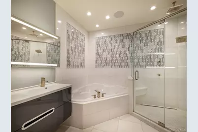 2151 Shore Boulevard, Astoria, NY 11105 - Photo 26