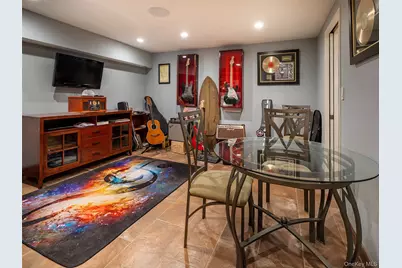 2151 Shore Boulevard, Astoria, NY 11105 - Photo 34