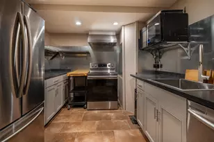 21-51 Shore Blvd, Astoria, NY 11105 - Photo 36