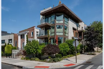 2151 Shore Boulevard, Astoria, NY 11105 - Photo 2