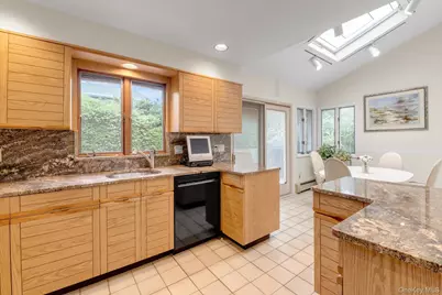 189 Regent Drive, Long Beach, NY 11561 - Photo 12