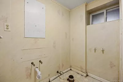 57-43 64th Street, Maspeth, NY 11378 - Photo 28