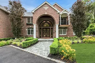 135 Round Swamp Rd, Huntington, NY 11743 - Photo 4