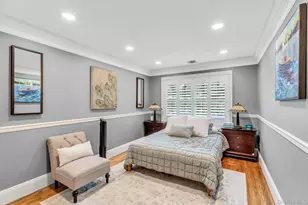 135 Round Swamp Rd, Huntington, NY 11743 - Photo 26