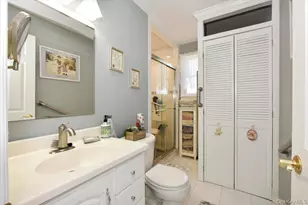 167 N Suffolk Ave, Massapequa, NY 11758 - Photo 32