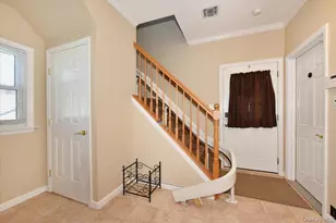 167 N Suffolk Ave, Massapequa, NY 11758 - Photo 20