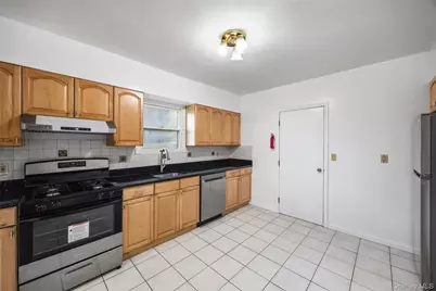 20 Spruce Street, Great Neck, NY 11021 - Photo 14
