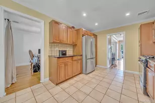 46 Audrey Rd, Westbury, NY 11590 - Photo 8