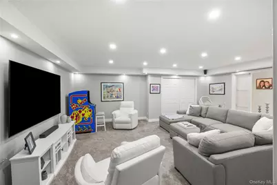 3367 Jason Court, Bellmore, NY 11710 - Photo 32