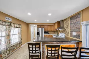 600 Broadway, Amityville, NY 11701 - Photo 10