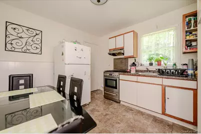 1380 Brooklyn Boulevard, Bay Shore, NY 11706 - Photo 4
