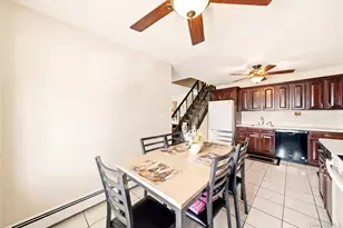 31 Sherwood Rd, Levittown, NY 11756 - Photo 16