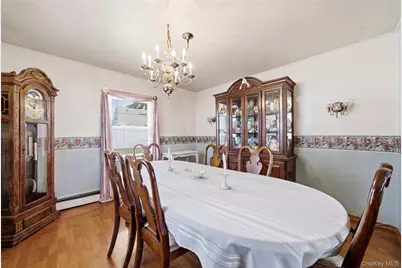 31 Sherwood Road, Levittown, NY 11756 - Photo 10
