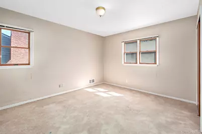 185 Pinewood Road, Hartsdale, NY 10530 - Photo 12