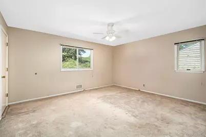 185 Pinewood Road, Hartsdale, NY 10530 - Photo 14