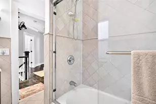 5646 Post Rd, Bronx, NY 10471 - Photo 28