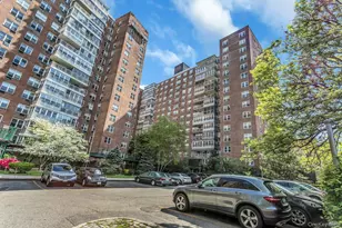 138-10 Franklin Ave, Flushing, NY 11355 - Photo 4