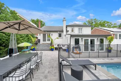 26 Abrams Place, Lynbrook, NY 11563 - Photo 20