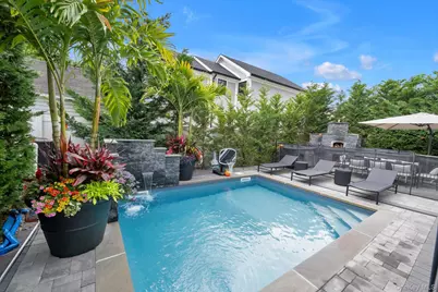 26 Abrams Place, Lynbrook, NY 11563 - Photo 22