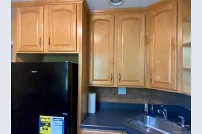 264-17 73rd. Avenue #E-2, Glen Oaks, NY 11004 - Photo 6