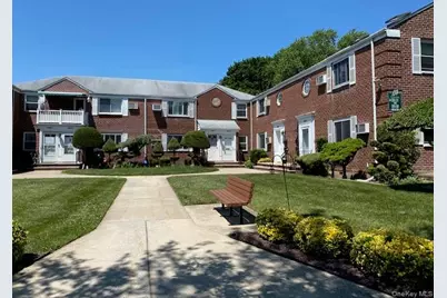 264-17 73rd. Avenue #E-2, Glen Oaks, NY 11004 - Photo 2