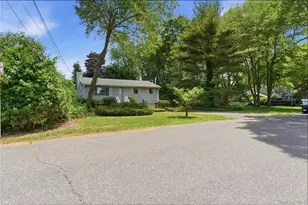 55 Corey Ave, Blue Point, NY 11715 - Photo 10