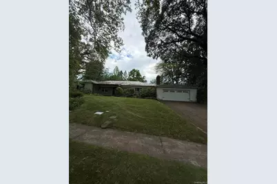 10 Hempton Road, Great Neck, NY 11020 - Photo 2