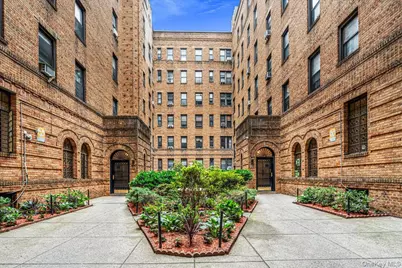 8344 Lefferts Boulevard #3D, Kew Gardens, NY 11415 - Photo 2