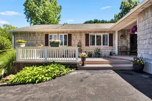28 View Rd, East Setauket, NY 11733 - Photo 4