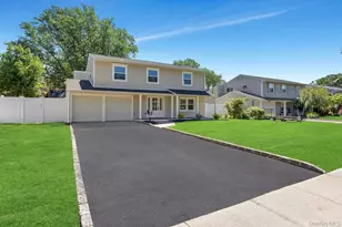 3 Barkley Ln, Nesconset, NY 11767 - Photo 2