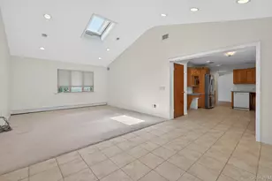 89 Beaumont Dr, Plainview, NY 11803 - Photo 18