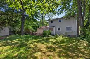 89 Beaumont Dr, Plainview, NY 11803 - Photo 38