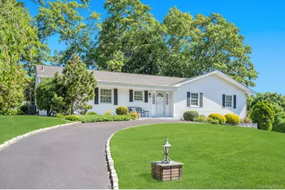 3 Laura Court, Nesconset, NY 11767 - Photo 2