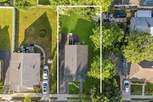 244 Sheridan St, Westbury, NY 11590 - Photo 4