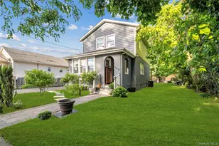 244 Sheridan St, Westbury, NY 11590 - Photo 2
