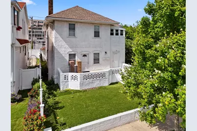245 W Walnut Street, Long Beach, NY 11561 - Photo 1