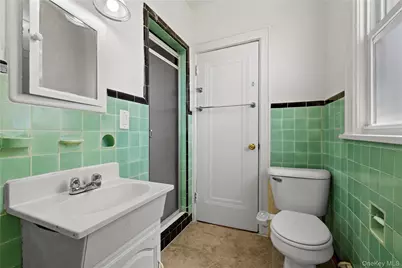 245 W Walnut Street, Long Beach, NY 11561 - Photo 10