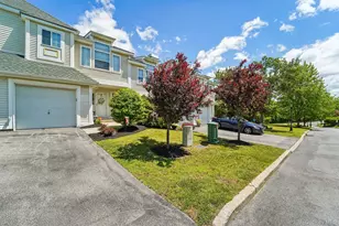 186 Sara Ln, Newburgh, NY 12550 - Photo 2