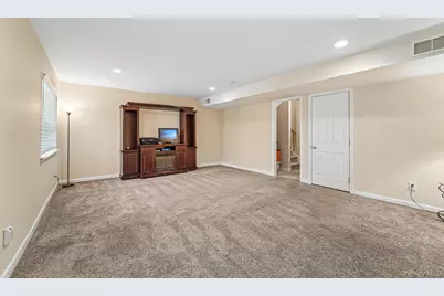 186 Sara Lane #7D, Newburgh, NY 12550 - Photo 36