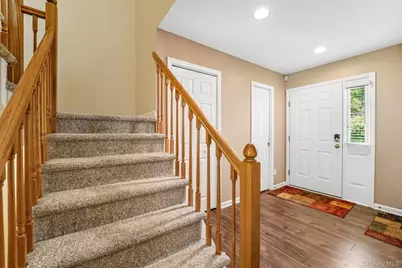 186 Sara Lane #7D, Newburgh, NY 12550 - Photo 4
