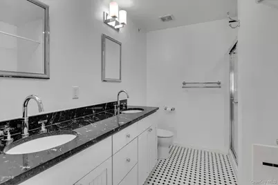 160 Christine Drive, Dix Hills, NY 11746 - Photo 16