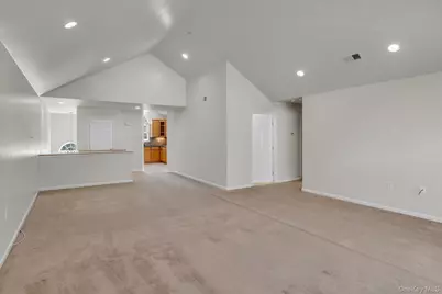 160 Christine Drive, Dix Hills, NY 11746 - Photo 6