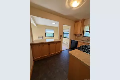 1201 E Broadway #H-22, Hewlett, NY 11557 - Photo 8